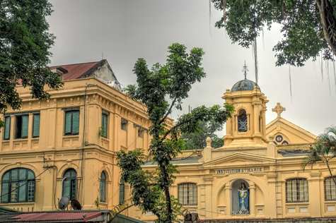 We will start our 7-day Vietnam itinerary with a tour of the Ho Chi Minh Complex