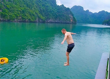 Hanoi - Halong Bay - Hanoi