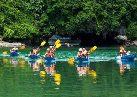 Sung Sot Cave – Hanoi (B, L)