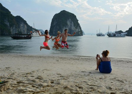 CONG DO - CONG DAM (HON XEP NATURAL PARK) - THAY CAVE - CONG DO (B, L, D)