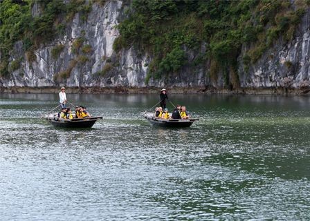 Hanoi – Lan Ha Bay – Bright Cave – Got Harbor – Hanoi