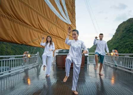 Halong Bay – Tuan Chau Harbor – Hanoi