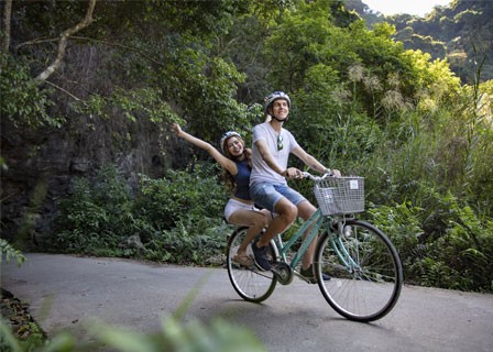 Hanoi – Halong Bay International Port – Viet Hai Village (L, D)