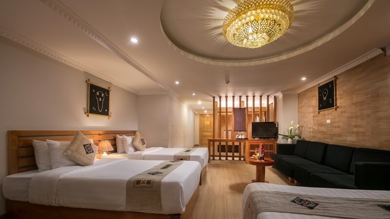 Sunny Mountain Hotel