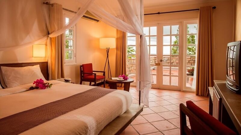 Victoria Nui Sam Lodge