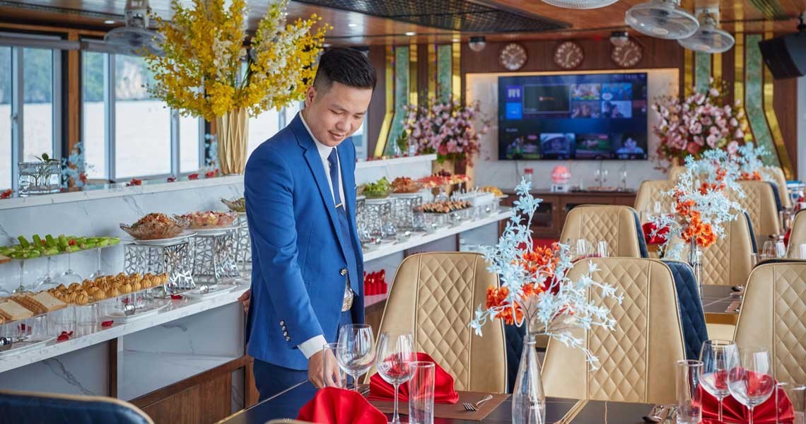 Cozy Bay Premium Cruise