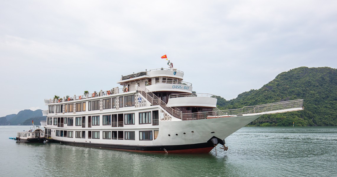 Oasis Bay Party Cruise