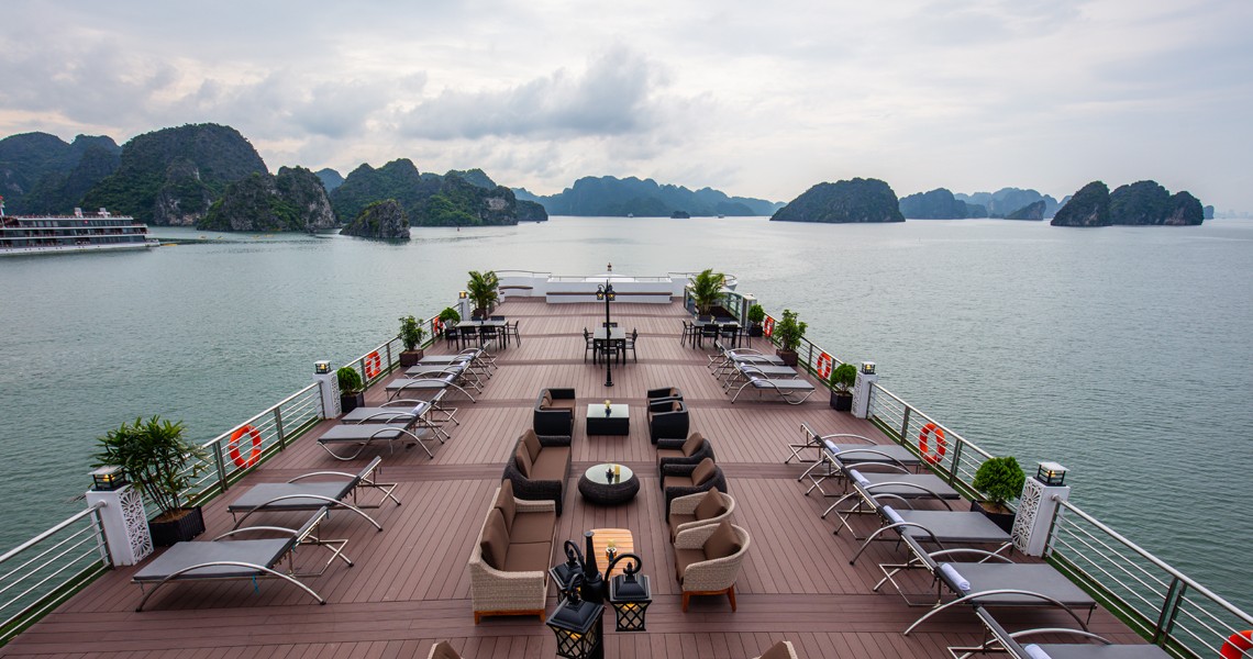 Oasis Bay Party Cruise