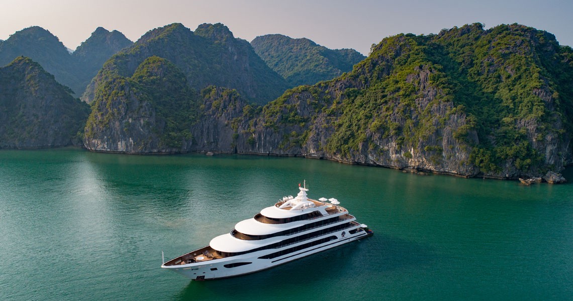 Scarlet Pearl Cruises