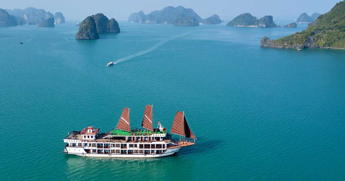 V'Spirit Premier Cruise