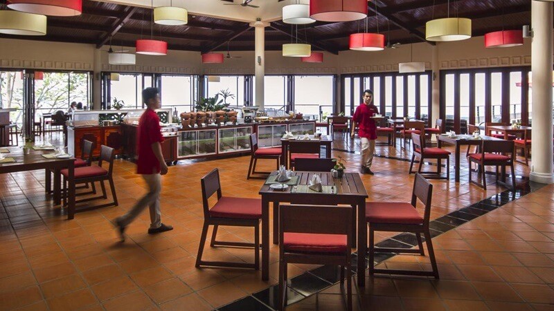 Victoria Nui Sam Lodge